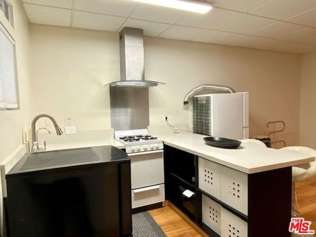 11673 Mississippi Avenue, Los Angeles, CA 90025