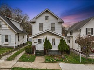 30 E Hallam Ave, City Of Washington, PA 15301