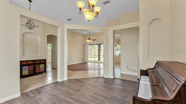 2664 COUNTRY CLUB ROAD N, Winter Haven, FL 33881