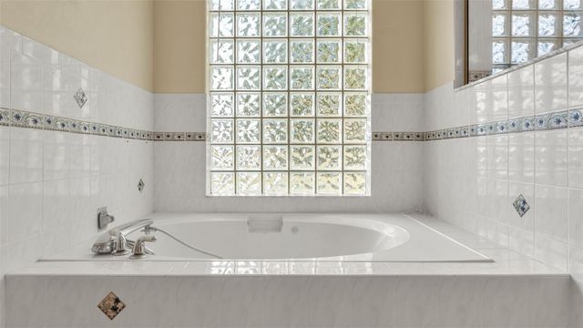 2664 COUNTRY CLUB ROAD N, Winter Haven, FL 33881