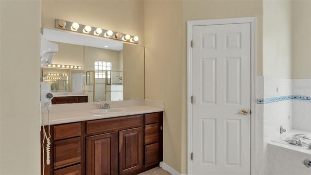 2664 COUNTRY CLUB ROAD N, Winter Haven, FL 33881