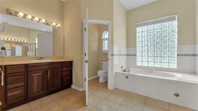 2664 COUNTRY CLUB ROAD N, Winter Haven, FL 33881