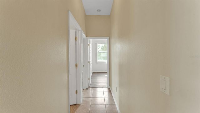 2664 COUNTRY CLUB ROAD N, Winter Haven, FL 33881