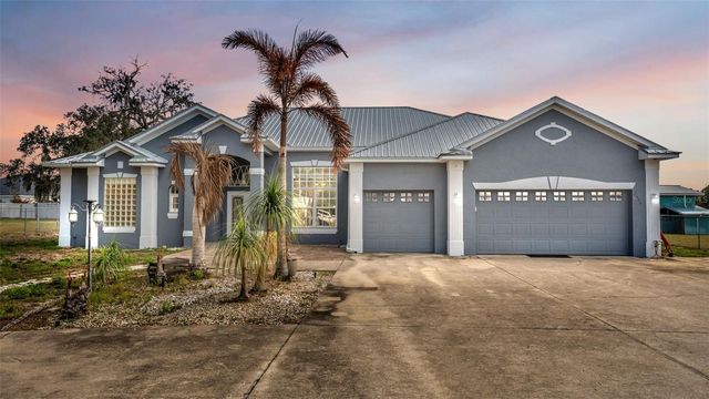 2664 COUNTRY CLUB ROAD N, Winter Haven, FL 33881