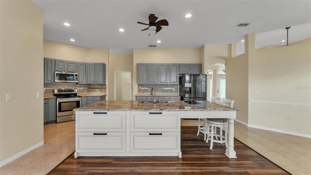 2664 COUNTRY CLUB ROAD N, Winter Haven, FL 33881