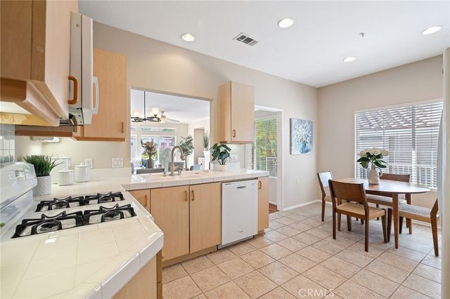 21464 San Bernardo, Mission Viejo, CA 92692