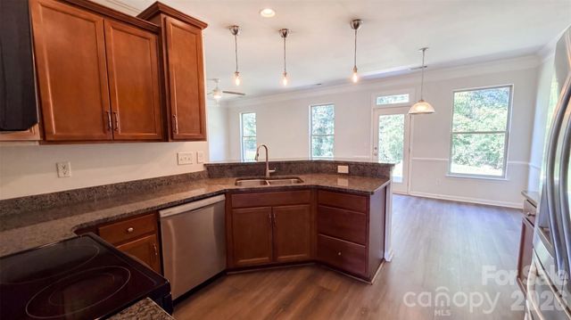 3807 Ernie Drive, Charlotte, NC 28269