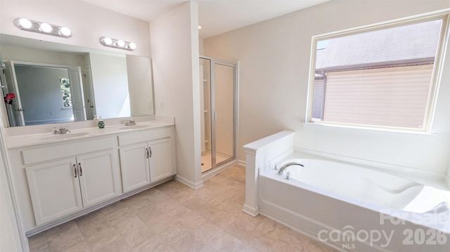 3807 Ernie Drive, Charlotte, NC 28269