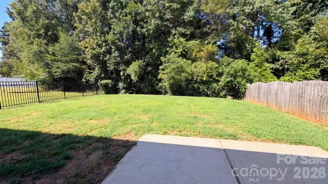 3807 Ernie Drive, Charlotte, NC 28269