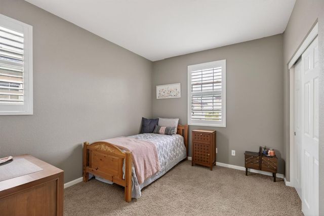 67 Sluice Way, Folsom, CA 95630