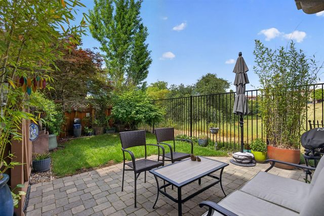 67 Sluice Way, Folsom, CA 95630