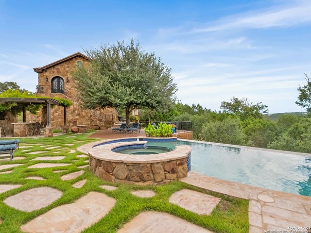 103 Castle Rock, Boerne, TX 78006