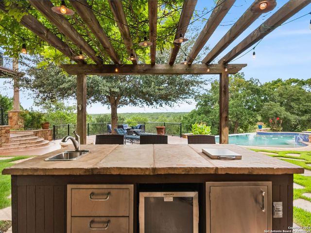 103 Castle Rock, Boerne, TX 78006