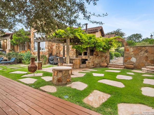 103 Castle Rock, Boerne, TX 78006