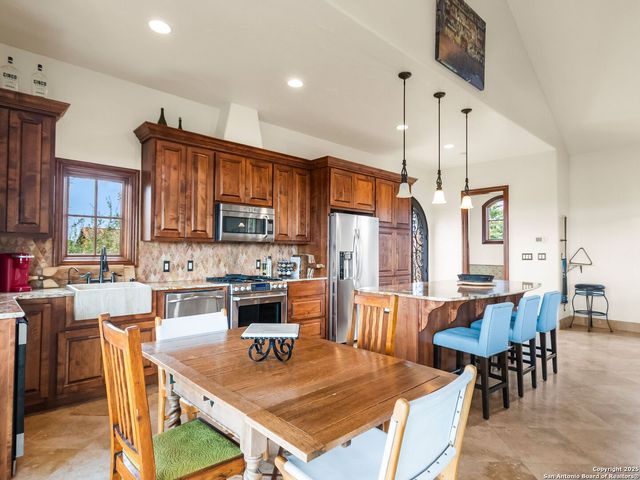 103 Castle Rock, Boerne, TX 78006