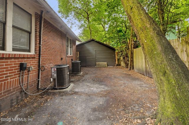 240 E 6TH Street, Jacksonville, FL 32206