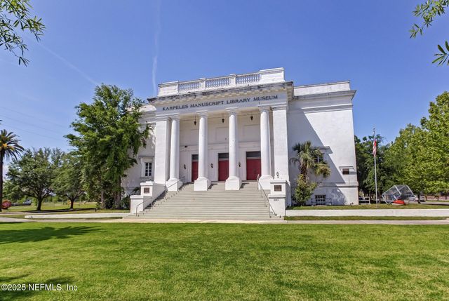 240 E 6TH Street, Jacksonville, FL 32206