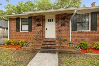 240 E 6TH Street, Jacksonville, FL 32206