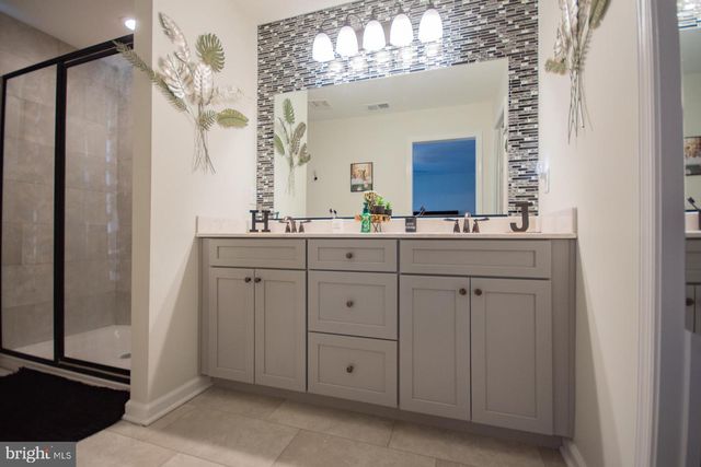 90 LARIMAR LN, Inwood, WV 25428