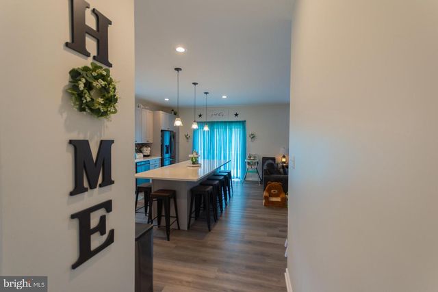 90 LARIMAR LN, Inwood, WV 25428