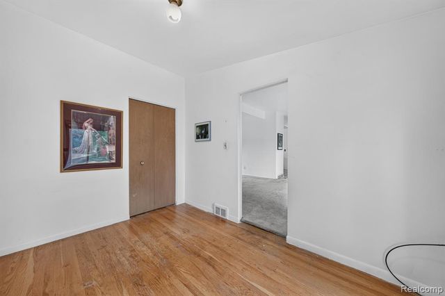 1245 Derby Road 7, Birmingham, MI 48009