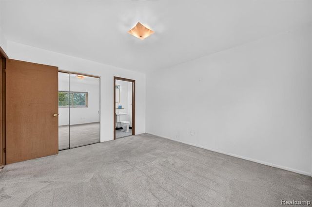 1245 Derby Road 7, Birmingham, MI 48009