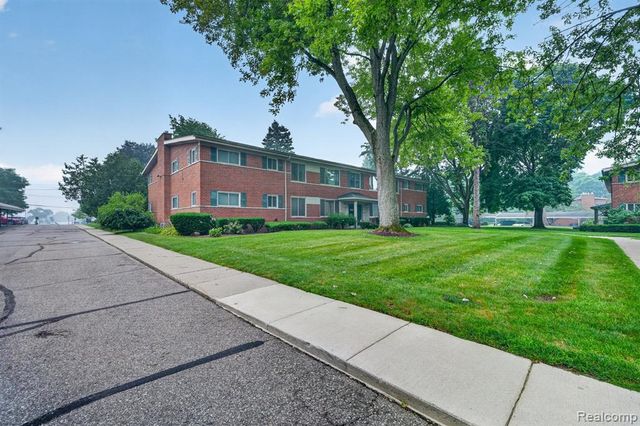 1245 Derby Road 7, Birmingham, MI 48009