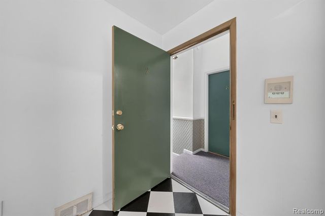 1245 Derby Road 7, Birmingham, MI 48009