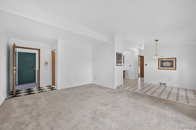 1245 Derby Road 7, Birmingham, MI 48009