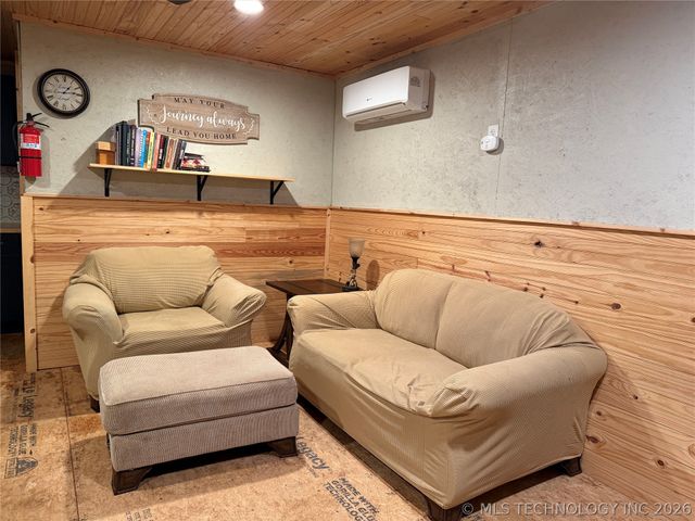 5647 137th Road, Red Oak, OK 74563