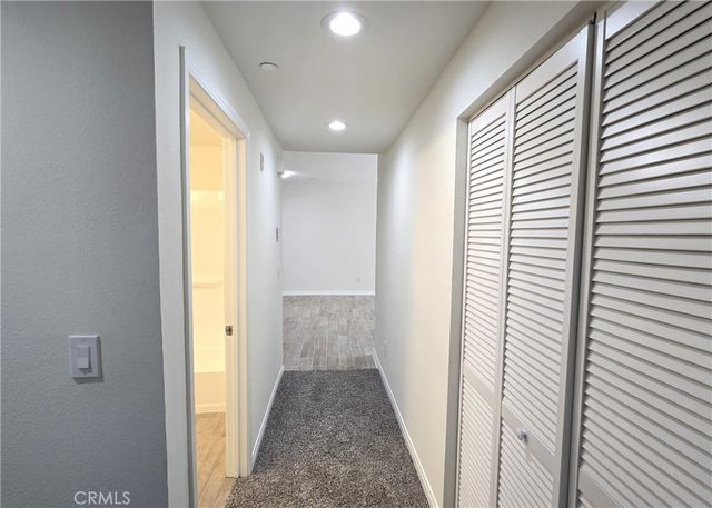 7551 Jordan Avenue 104, Canoga Park, CA 91303