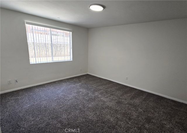 7551 Jordan Avenue 104, Canoga Park, CA 91303