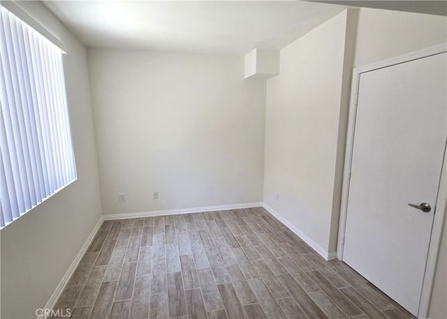 7551 Jordan Avenue 104, Canoga Park, CA 91303