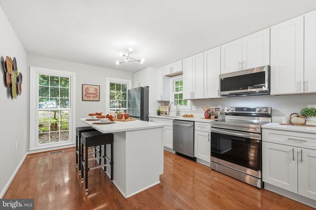 6364 BUFFIE CT, Burke, VA 22015