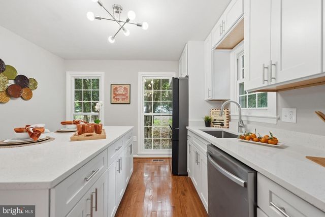 6364 BUFFIE CT, Burke, VA 22015