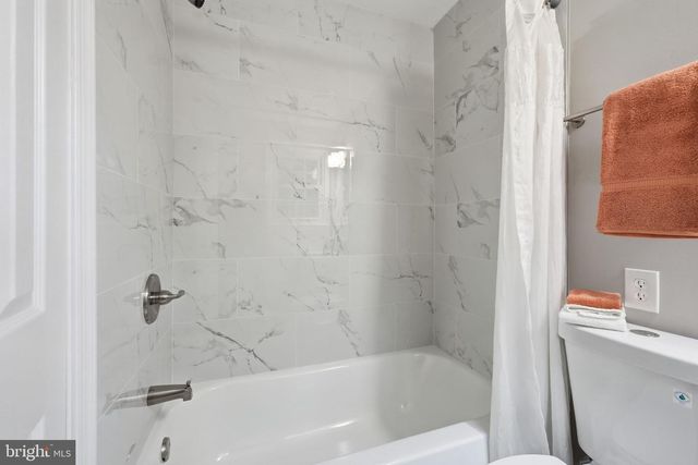 6364 BUFFIE CT, Burke, VA 22015