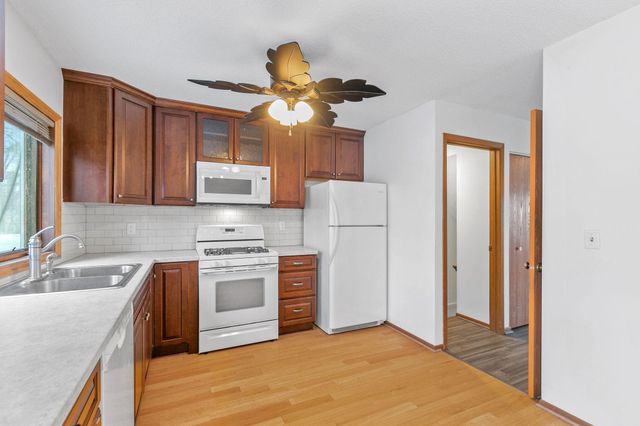 232 3rd Avenue NE, Minneapolis, MN 55413