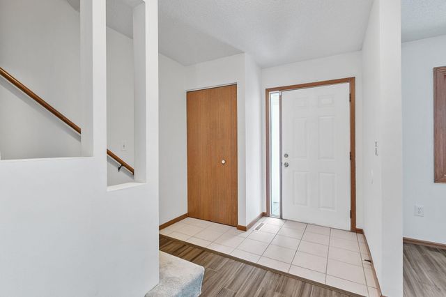 232 3rd Avenue NE, Minneapolis, MN 55413
