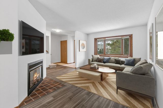 232 3rd Avenue NE, Minneapolis, MN 55413