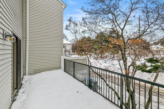 232 3rd Avenue NE, Minneapolis, MN 55413