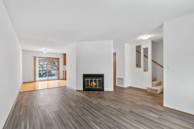232 3rd Avenue NE, Minneapolis, MN 55413
