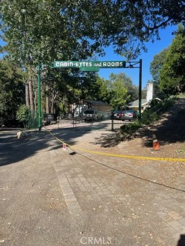 23663 Lake, Crestline, CA 92325
