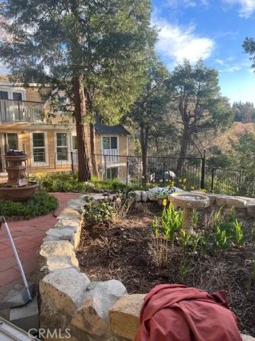 23663 Lake, Crestline, CA 92325