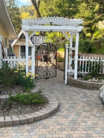 23663 Lake, Crestline, CA 92325