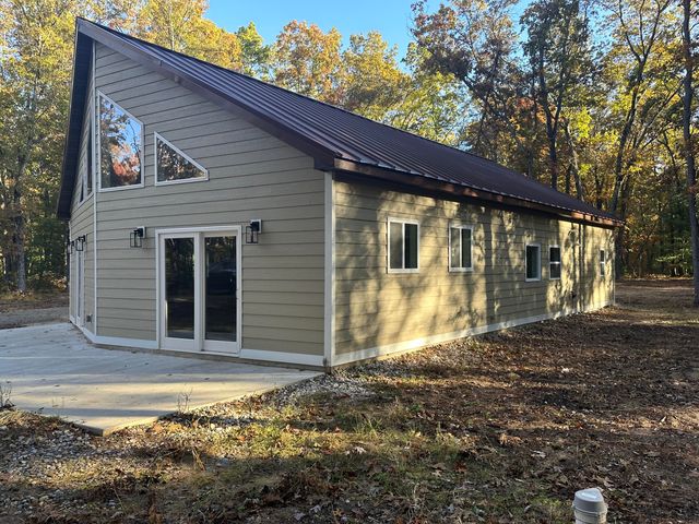 1820 S Reid Road, Branch Twp, MI 49405