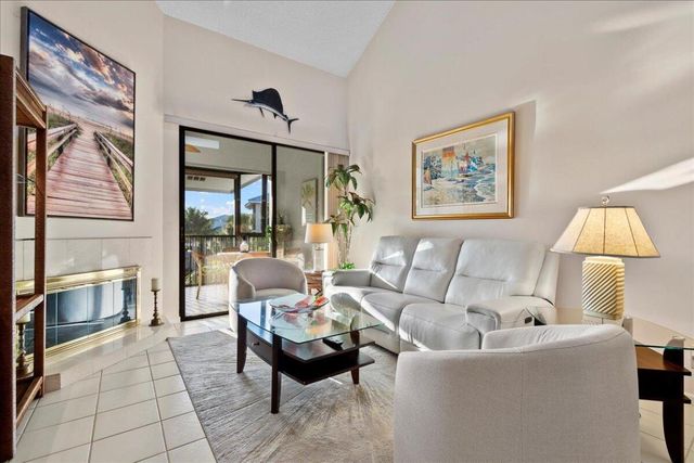 143 Bay Colony Drive N Penthouse, Juno Beach, FL 33408