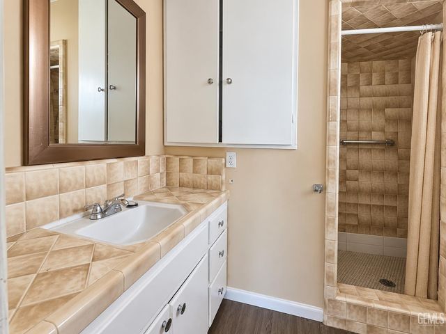 1650 Camino Sierra, Bakersfield, CA 93306