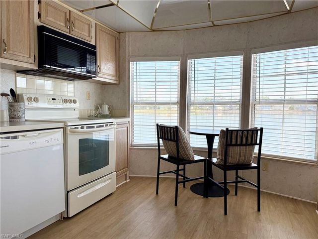 523 Cheetah DR # 523, Naples, FL 34114