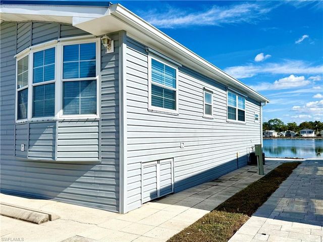 523 Cheetah DR # 523, Naples, FL 34114