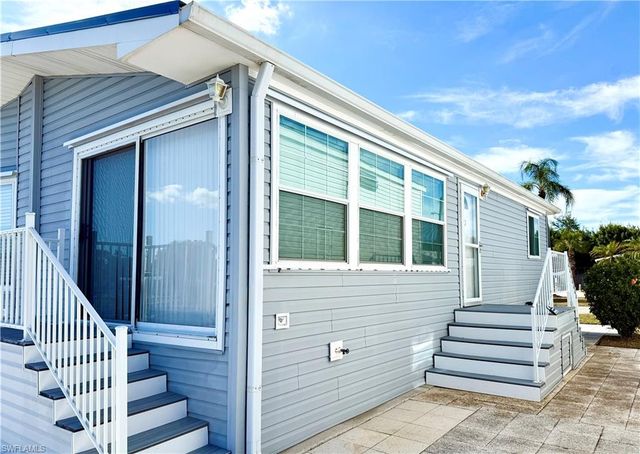 523 Cheetah DR # 523, Naples, FL 34114